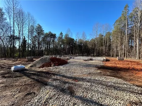 9107 River Mill Rd, Randleman, NC 27317