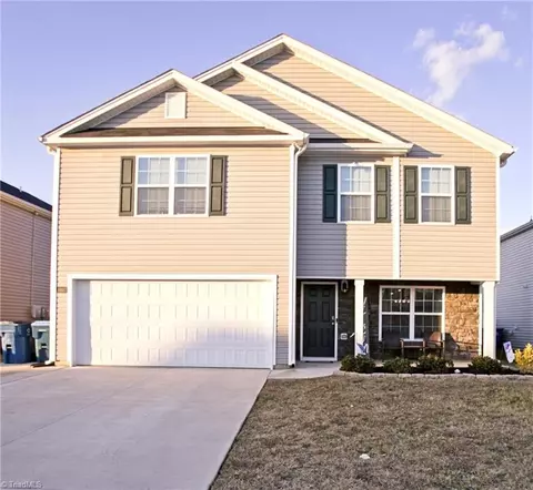 6887 Keeneland Dr, Whitsett, NC 27377