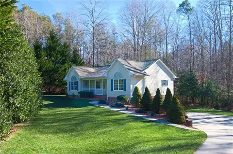 1810 Country Club Road Ext, Wilkesboro, NC 28697