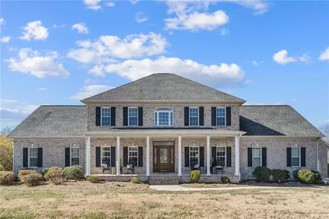 5809 Elkton Dr, Oak Ridge, NC 27310