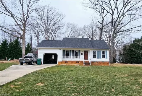 354 Cedar Ln, Reidsville, NC 27320