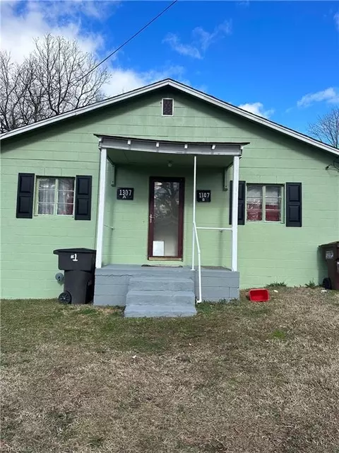 1307 Furlough Ave, High Point, NC 27260