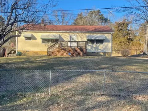 114 Vance Ct, Winston Salem, NC 27105