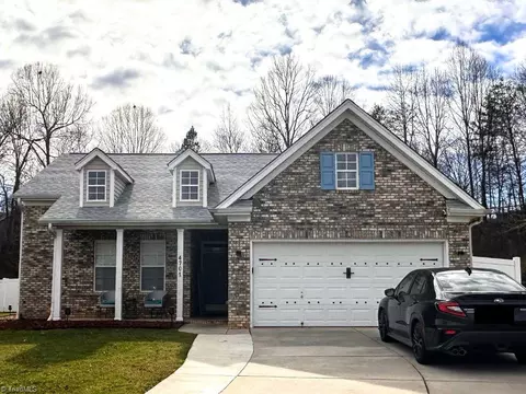 4701 Pine Glen Ct, Greensboro, NC 27410
