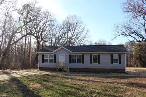 200 Bill Medlin Rd, Lexington, NC 27292