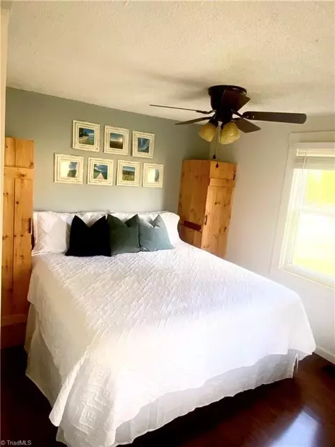 626 Wolfe Rd, Sparta, NC 28675 photo 6
