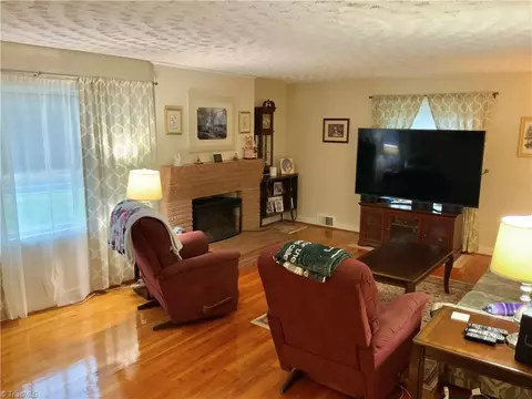 4702 Archdale Rd, Trinity, NC 27370 photo 12