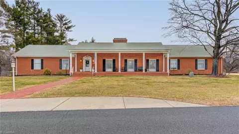1701 Whiteley Pl, Greensboro, NC 27406