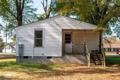 703 Larry Ave, Graham, NC 27253