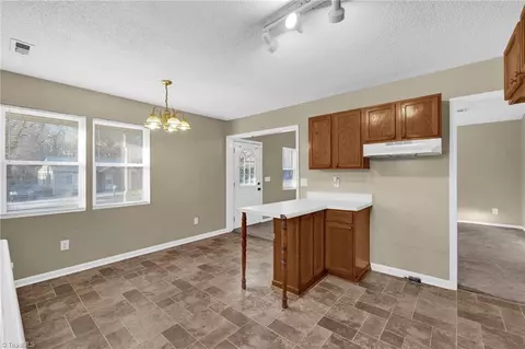 310 Avery Ave, High Point, NC 27265 photo 11