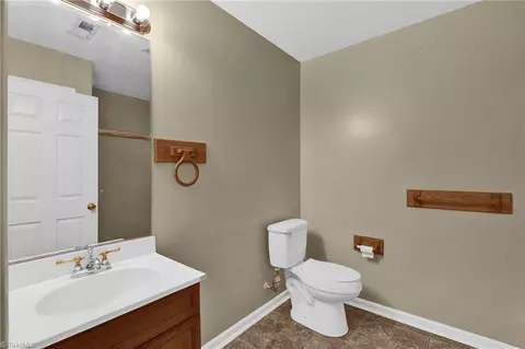 310 Avery Ave, High Point, NC 27265 photo 18