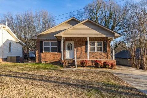 310 Avery Ave, High Point, NC 27265