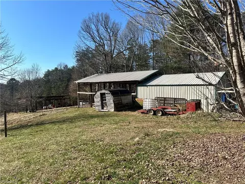 239 Beach Rd, Elkin, NC 28621 photo 15