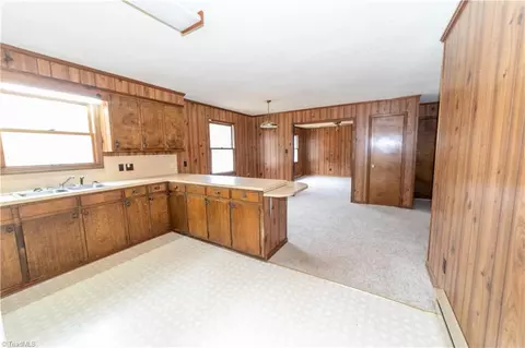 334 Garner Rd, Denton, NC 27239 photo 4