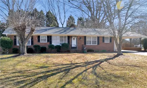 5157 Sedge Brook Rd, Kernersville, NC 27284