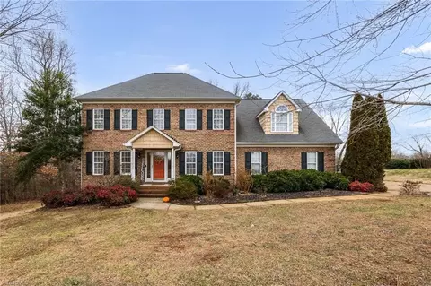 7130 Holly Glen Dr, Stokesdale, NC 27357