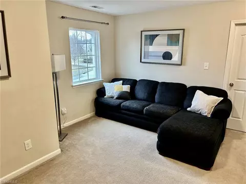 Living - 2685 Lamplight Cir, High Point, NC 27265 photo 2 of 4