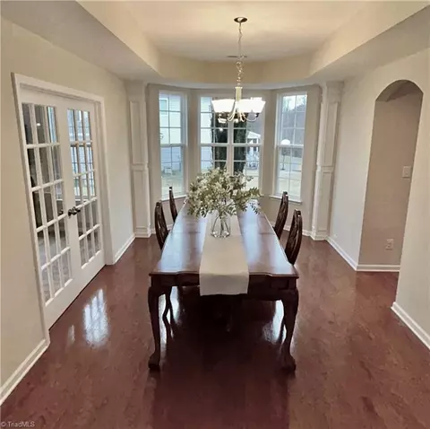 Dining - 2685 Lamplight Cir, High Point, NC 27265 photo 1 of 2
