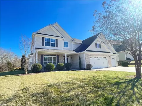 Exterior - 2685 Lamplight Cir, High Point, NC 27265 photo 5 of 5
