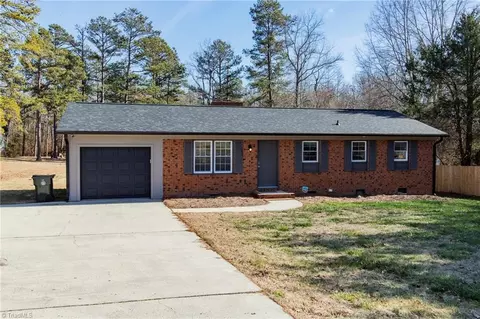 1035 Holly Hill Rd W, Thomasville, NC 27360