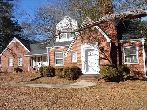 293 N Nc Highway 62, Yanceyville, NC 27379