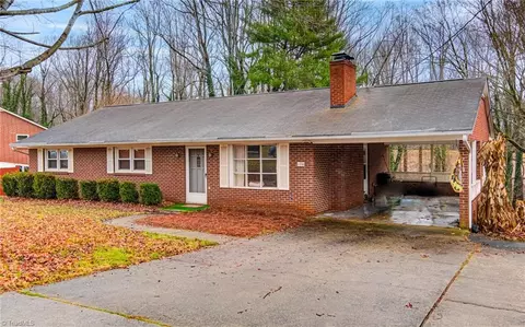 176 Laura Ave, Winston Salem, NC 27105