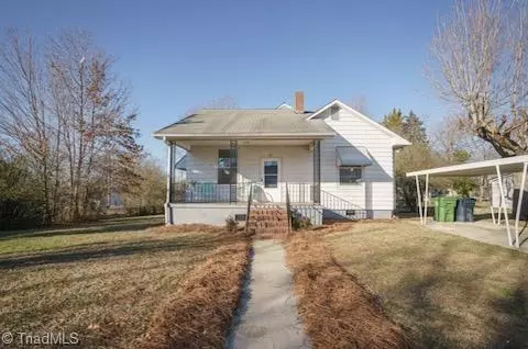 717 1st Rainbow St, Lexington, NC 27295