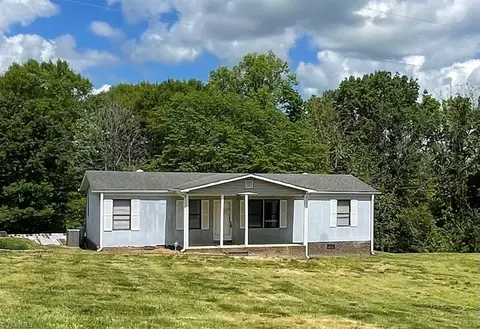 1110 White Dove Rd, Germanton, NC 27019