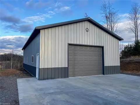 0 Caterpillar Trl, Mount Airy, NC 27030