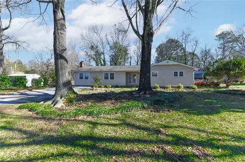 4903 Kacia Ct, Greensboro, NC 27407