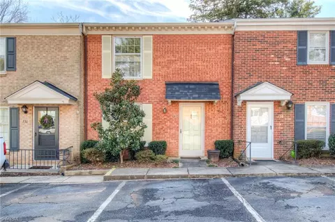 137 Charlestowne Cir, Winston Salem, NC 27103