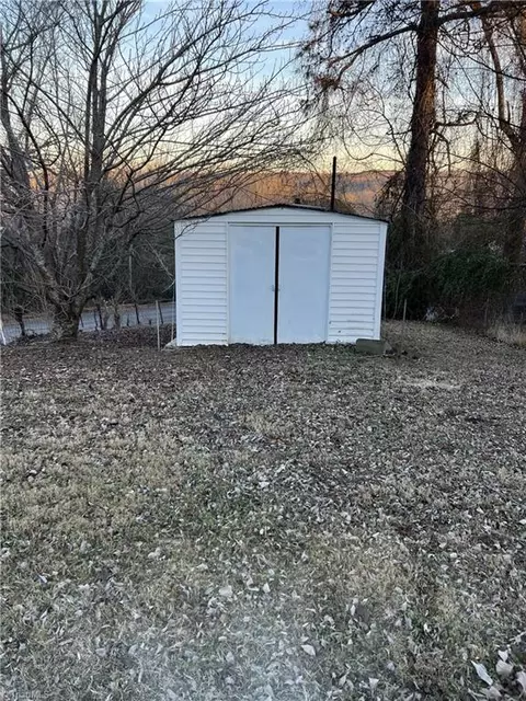 641 Mica, Ridgeway, NC 27148 photo 24