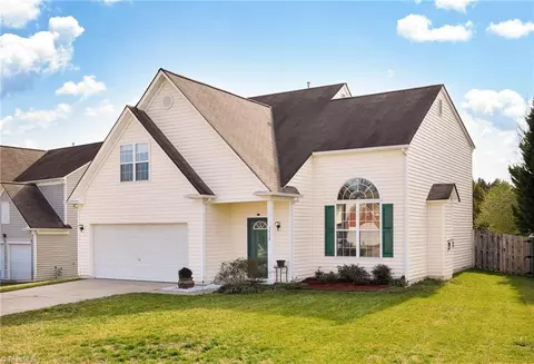 3438 Silverlake Ct, Jamestown, NC 27282