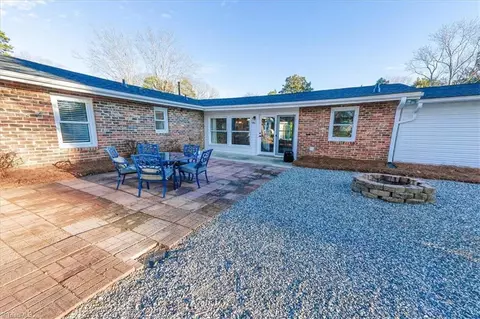 3417 Greenhill Dr, High Point, NC 27265 photo 2
