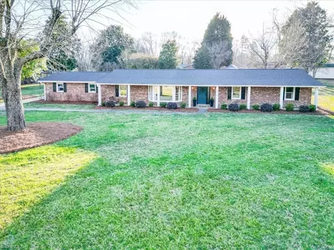 3417 Greenhill Dr, High Point, NC 27265 photo 41