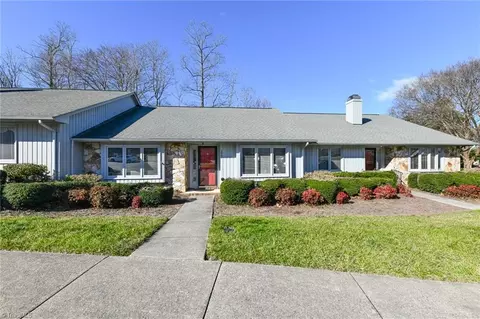 2807 Spring House Pl, Greensboro, NC 27410