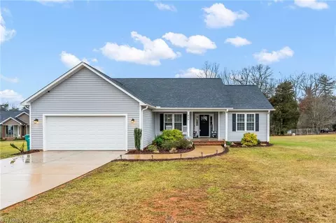839 Parkland Rd, Reidsville, NC 27320