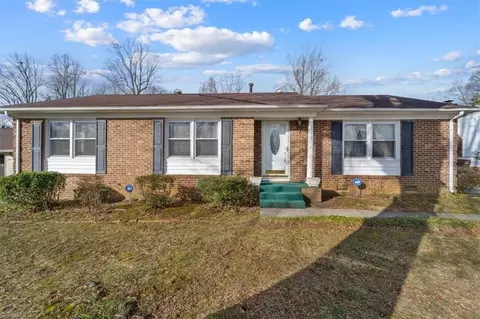 3218 Fontana Dr, Greensboro, NC 27406