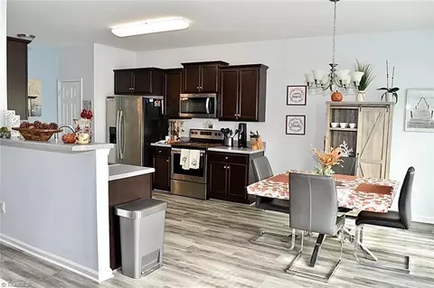 Kitchen - 290 Brassfield Dr, Burlington, NC 27217 photo 3 of 3