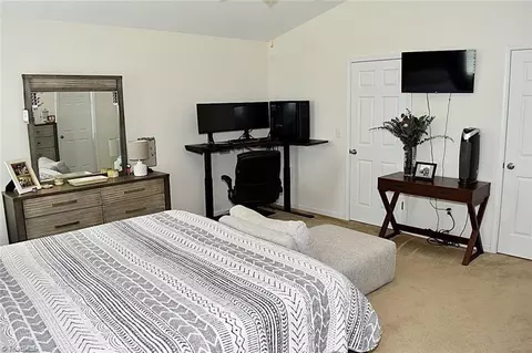 Bedroom - 290 Brassfield Dr, Burlington, NC 27217 photo 3 of 6