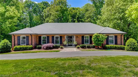 618 Hertford Rd, Winston Salem, NC 27104