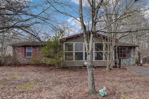 110 Michelle Ln, Eden, NC 27288