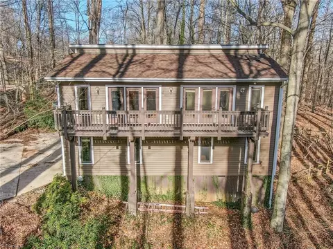 520 Miltwood Dr, Greensboro, NC 27455