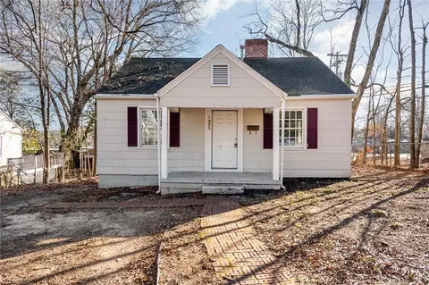 1905 Elwood Ave, Greensboro, NC 27403