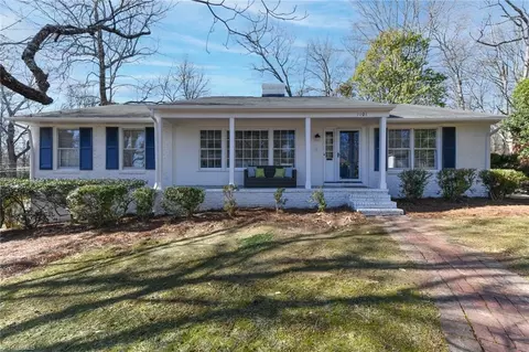 1101 Mcdowell Dr, Greensboro, NC 27408