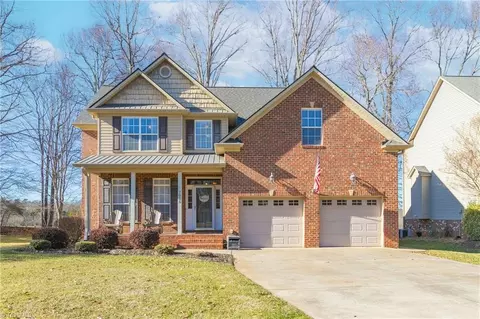 7055 Windrift Ct, Clemmons, NC 27012