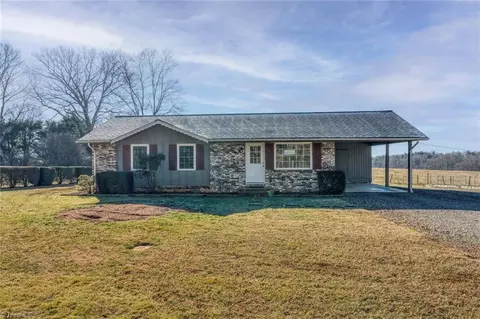 961 Windy Ridge Rd, North Wilkesboro, NC 28659