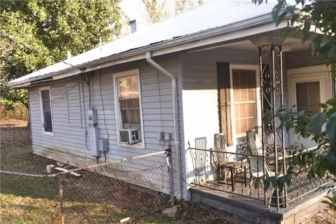 849 Jackson Ave N, Winston Salem, NC 27101