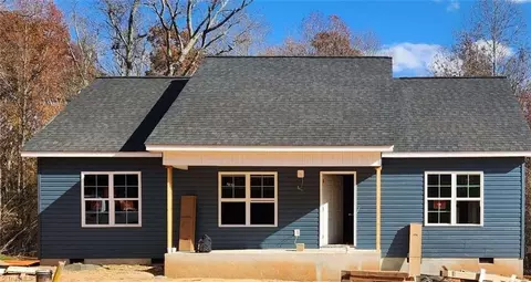 140 Lasley Ct, Winston Salem, NC 27105