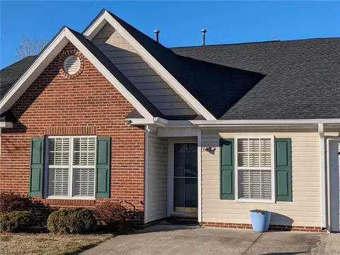 6825 Wingrave Rd, Clemmons, NC 27012